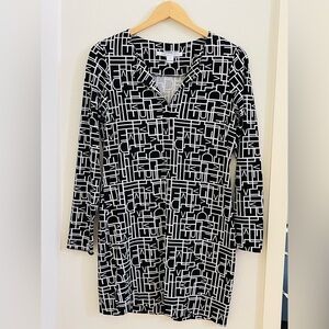 Diane von Furstenberg (DVF) long-sleeve shift dress Black and White Size 10